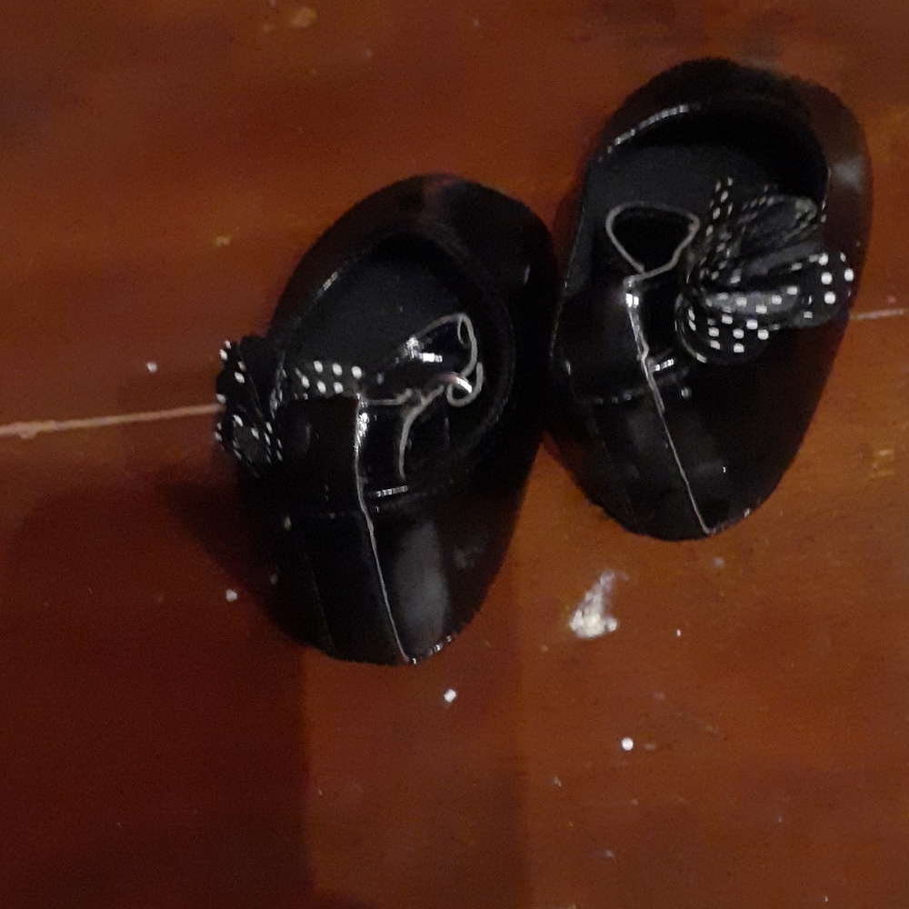Shoes - Picture 2 of 2